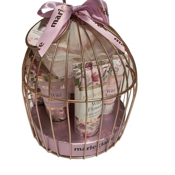 Marie Claire 4 Piece Relax & Unwind Bath Essential Kit Wild Flowers - Picture 3 of 6